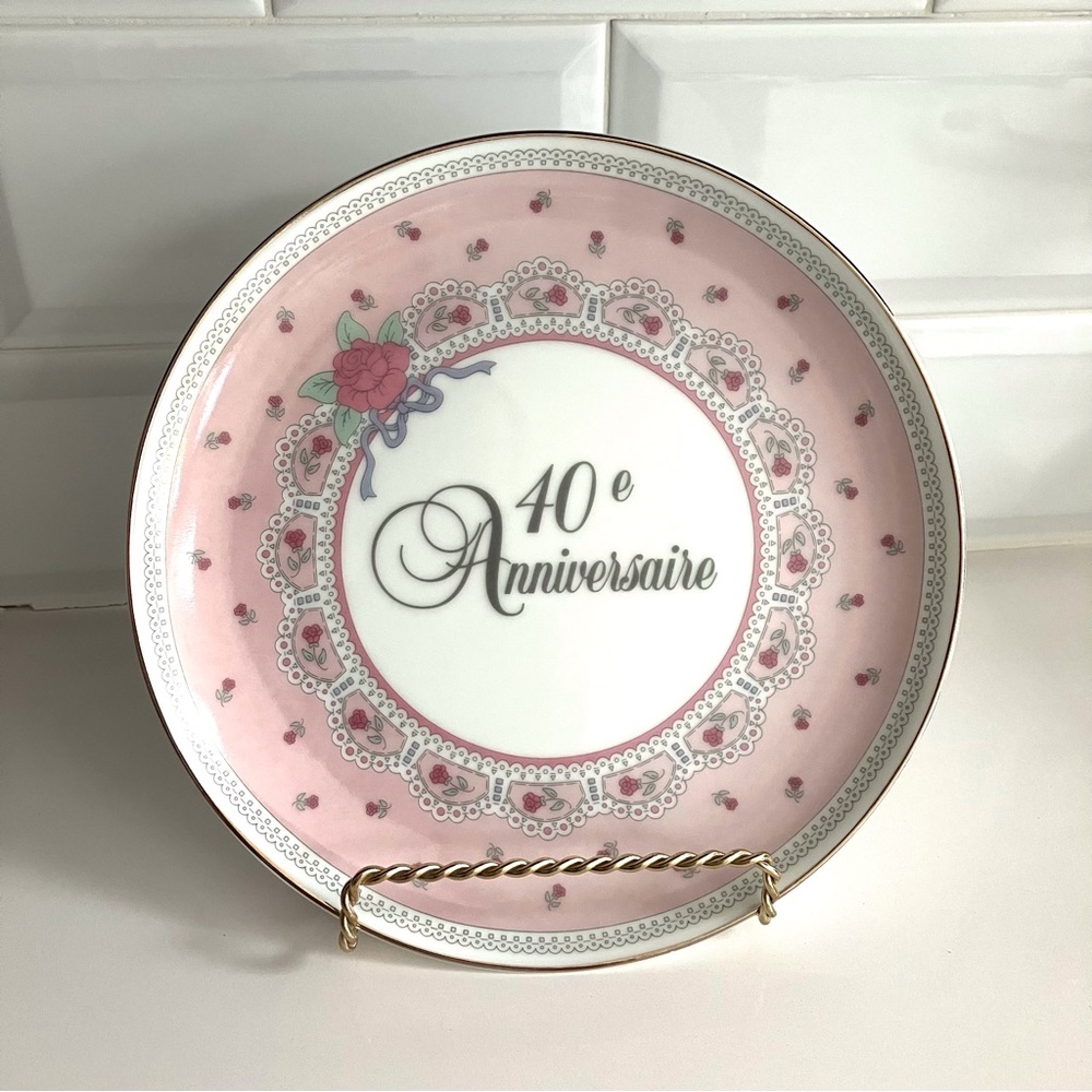Plate Porcelain 40e Anniversaire Queen Anne’s Lace pink & white floral pattern